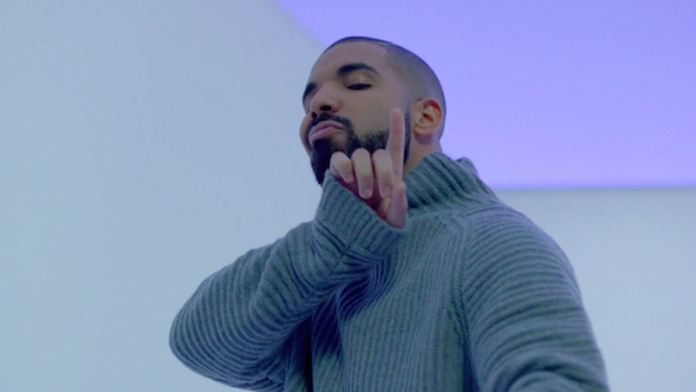 Drake quebra recorde de Michael Jackson e celebra com foto do Rei do Pop ‘congelado’; veja