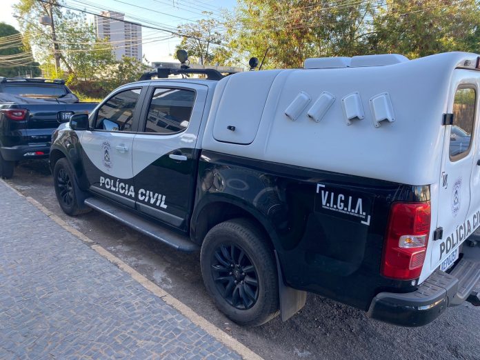 Homem é suspeito de vender ingressos falsos para leilão de Henrique e Juliano