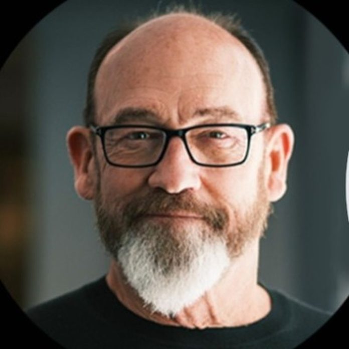 chuck-russell-1200px