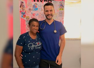 ‘Não tive coragem de ir lá de novo’, diz médico após despedida emocionante de crianças em posto de saúde
